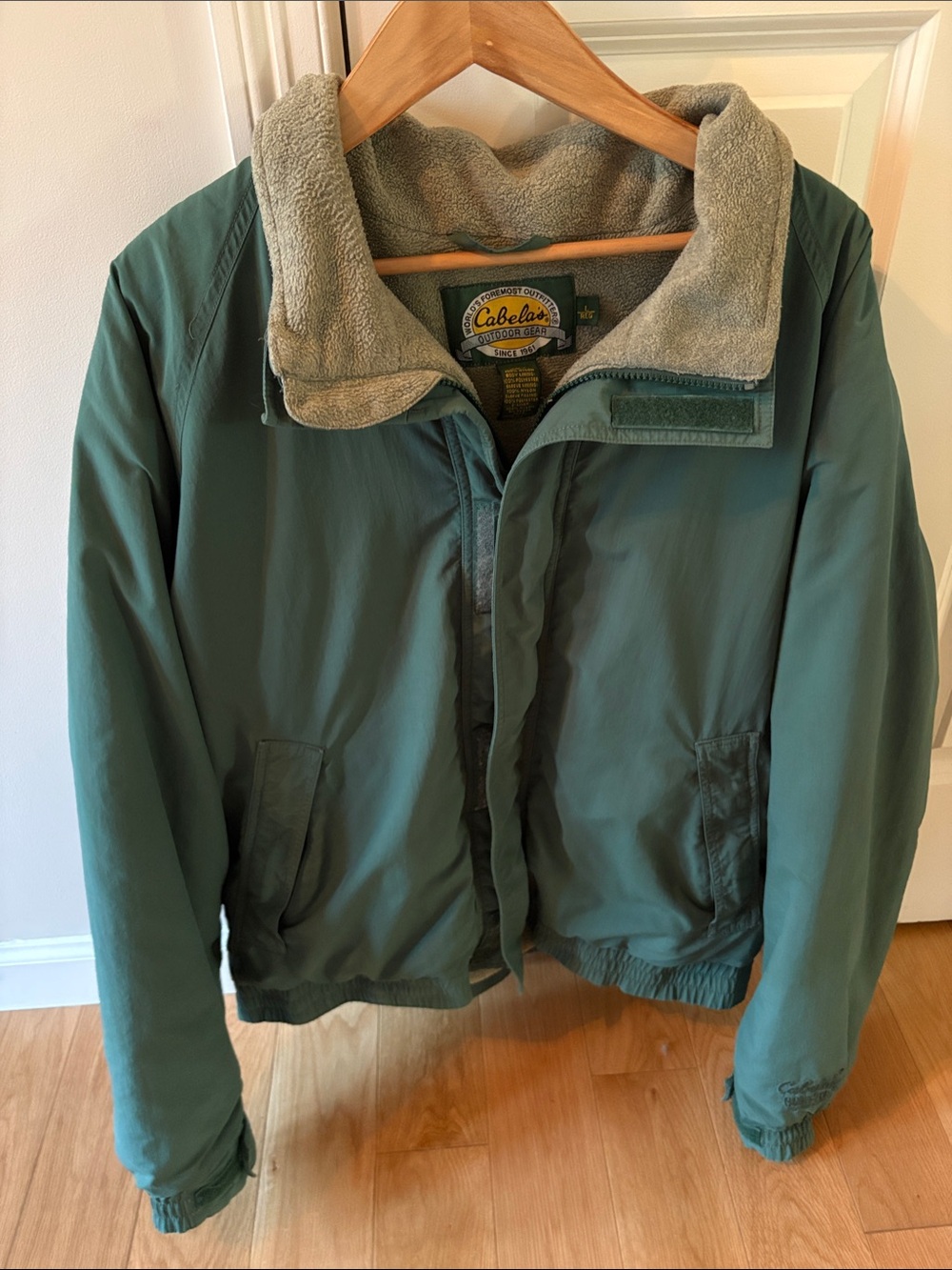 Cabela's Men's Sherpa lined Green Bomber Jacket  - Large